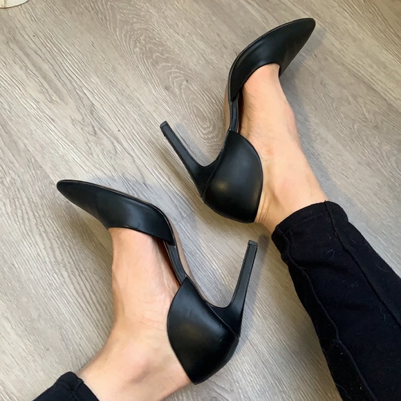 Forever 21 black heels - Picture 3 of 4